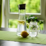 manfaat infused water lemon