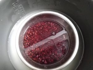 cara memasak nasi hitam enak