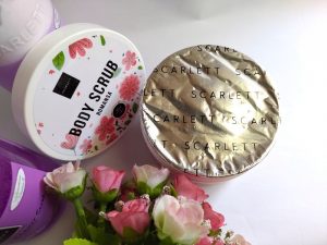 kemasan scarlett whitening body scrub